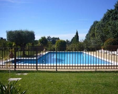 Les Cigales Bed and Breakfast Saint-Andiol Exteriör bild