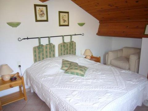 Les Cigales Bed and Breakfast Saint-Andiol Rum bild