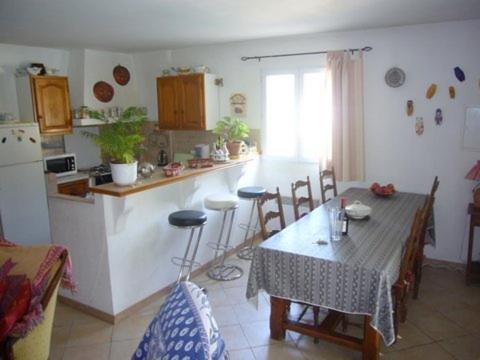 Les Cigales Bed and Breakfast Saint-Andiol Rum bild